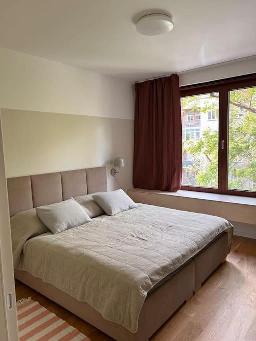 Apartment Zwirn, Free Parking, 24/7 Access Bratislava Esterno foto